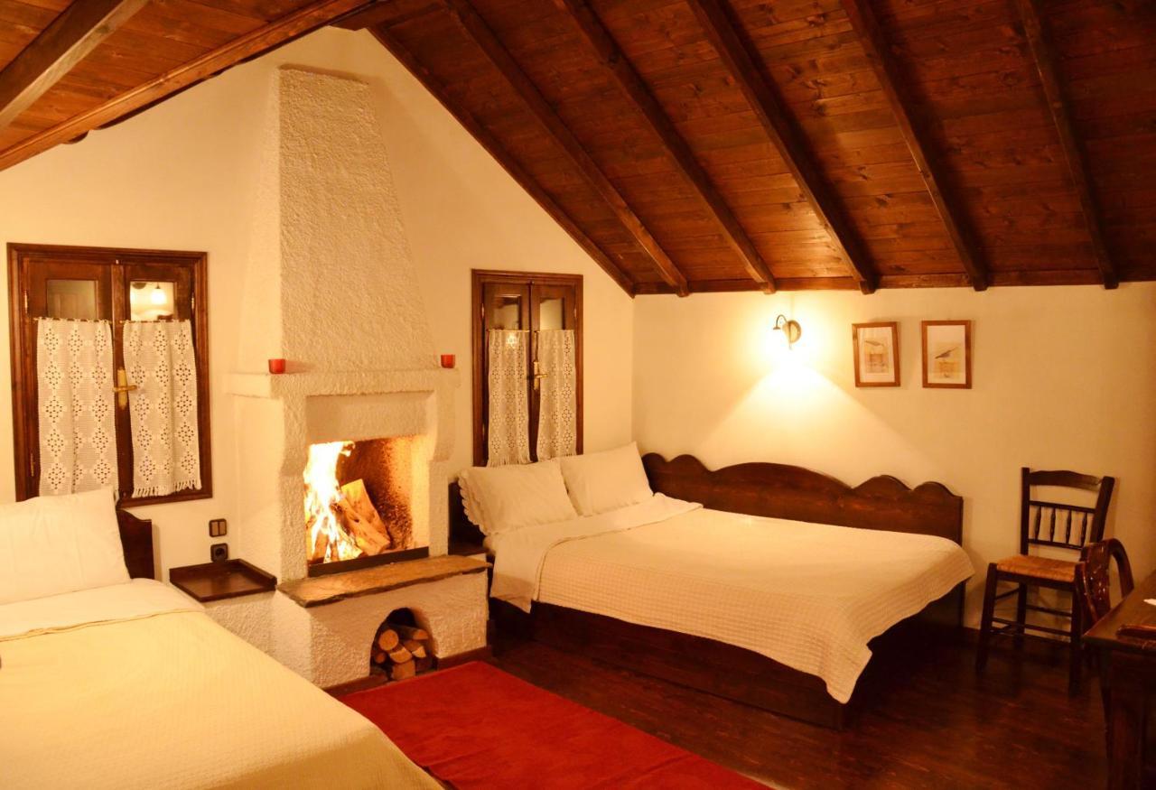 Traditional Guesthouse Lanari Livadi  ภายนอก รูปภาพ