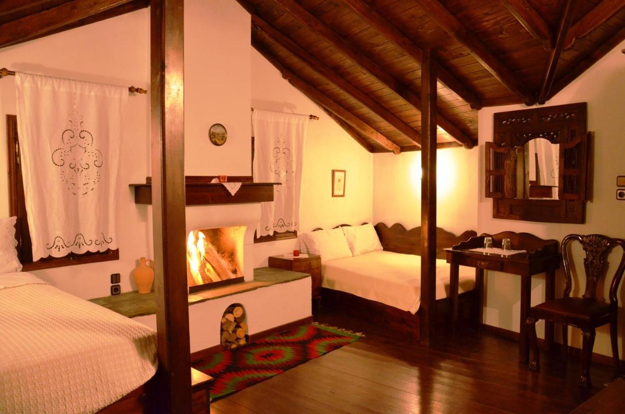 Traditional Guesthouse Lanari Livadi  ภายนอก รูปภาพ