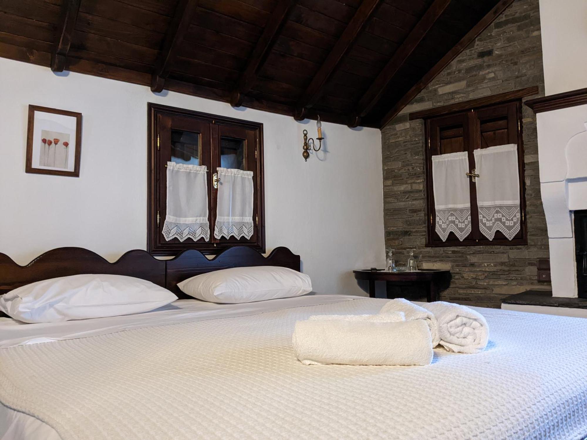 Traditional Guesthouse Lanari Livadi  ภายนอก รูปภาพ